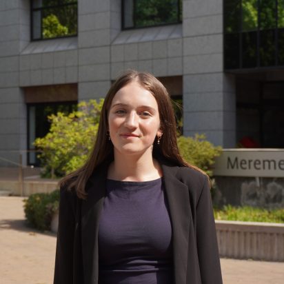 Portrait shot of Jessica Pope